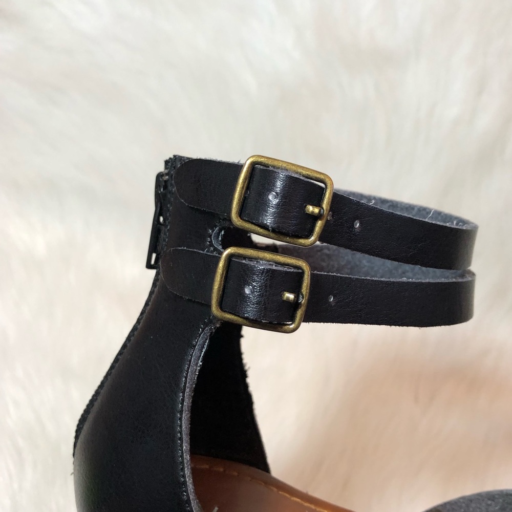 Also Wrap Around Ankle Sandals - Picture 4 of 6